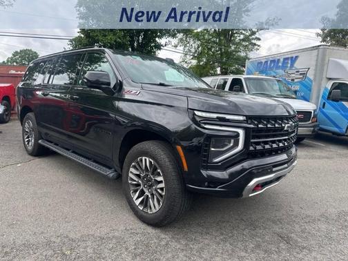 Black 2025 Chevrolet Suburban Z71