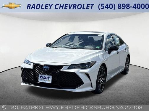 2022 Toyota Avalon Hybrid XSE Nightshade