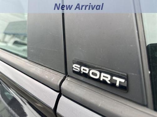 Deep Black Pearl Effect 2025 Volkswagen Jetta 1.5T Sport