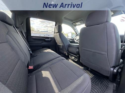 Summit White 2025 Chevrolet Silverado 2500 LT