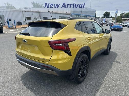 Nitro Yellow 2025 Chevrolet Trax ACTIV