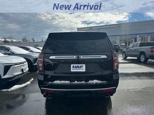 2023 Chevrolet Suburban High Country