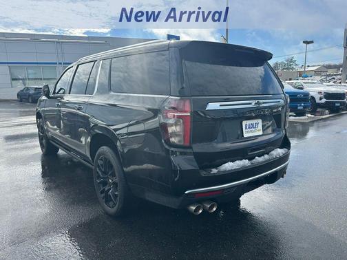 2023 Chevrolet Suburban High Country