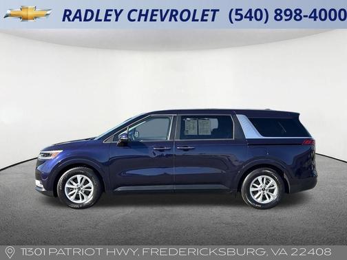 2024 Kia Carnival LX
