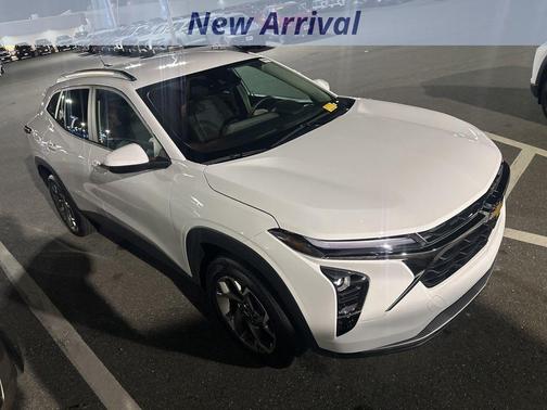 2025 Chevrolet Trax LT