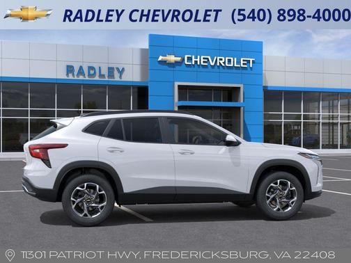 Summit White 2026 Chevrolet Trax LT