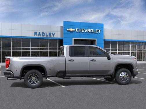 2025 Chevrolet Silverado 3500 LT