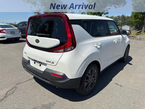 Snow White Pearl 2021 Kia Soul S