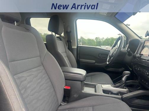 Gun Metallic 2022 Nissan Frontier S