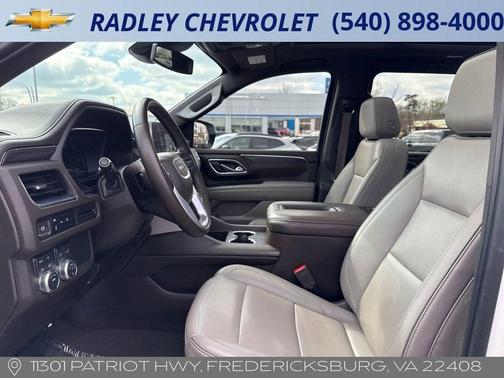 2023 GMC Yukon XL SLT