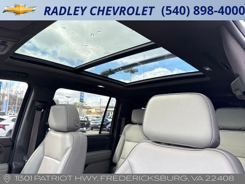 2023 GMC Yukon XL SLT