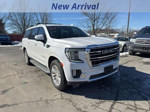 2023 GMC Yukon XL SLT