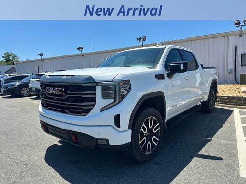 Summit White 2022 GMC Sierra 1500 AT4
