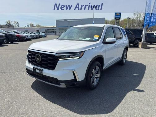 White 2024 Honda Pilot EX-L