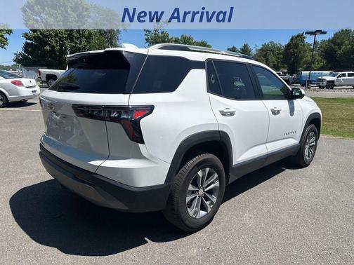 Summit White 2025 Chevrolet Equinox LT