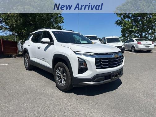 Summit White 2025 Chevrolet Equinox LT