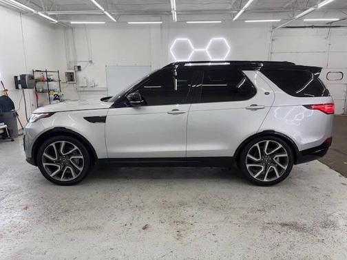 2018 Land Rover Discovery HSE LUXURY