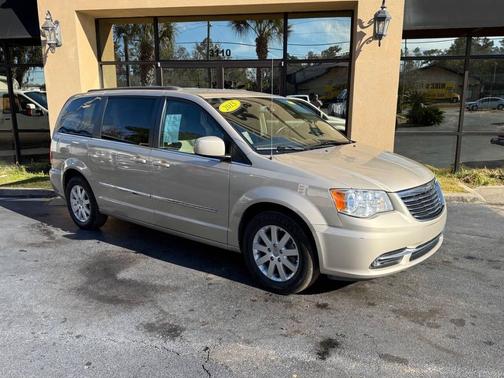 2015 Chrysler Town & Country Touring