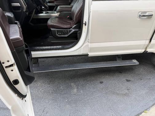 White Platinum Metallic Tri-Coat 2016 Ford F-150 Platinum
