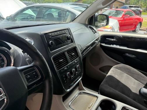 Billet Silver Metallic Clearcoat 2014 Dodge Grand Caravan SXT