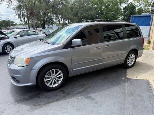 Billet Silver Metallic Clearcoat 2014 Dodge Grand Caravan SXT