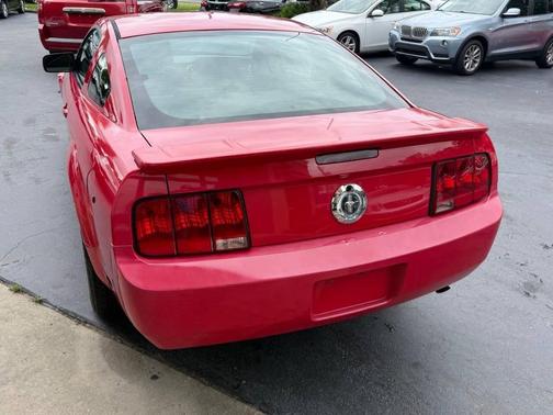 Red 2007 Ford Mustang Premium