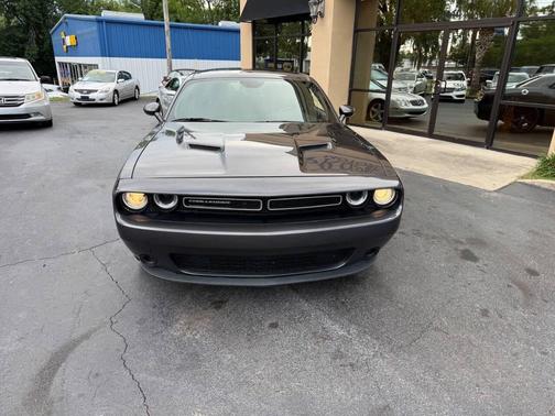 Granite Pearlcoat 2020 Dodge Challenger SXT