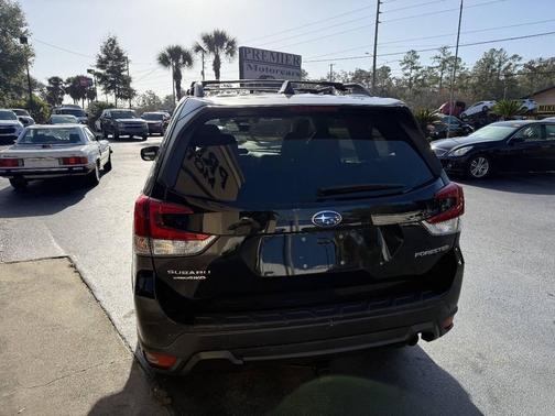 Crystal Black Silica 2019 Subaru Forester Limited