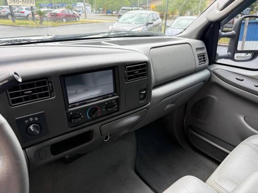 2003 Ford F-250 Lariat