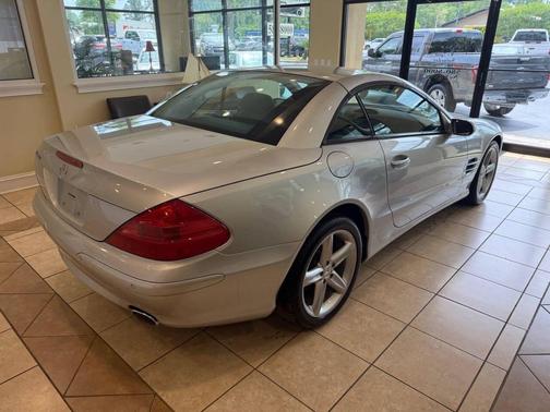 Brilliant Silver Metallic 2005 Mercedes-Benz SL-Class SL 500 2dr Convertible