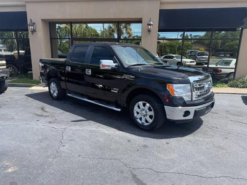 Tuxedo Black Metallic 2013 Ford F-150 XLT