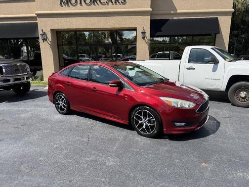 Ruby Red Metallic Tinted Clearcoat 2015 Ford Focus SE