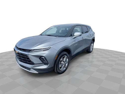 Sterling Gray Metallic 2025 Chevrolet Blazer 2LT