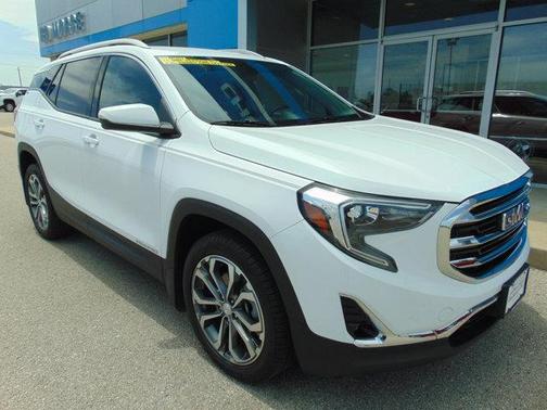 Photo 1 of 26 of 2019 GMC Terrain SLT