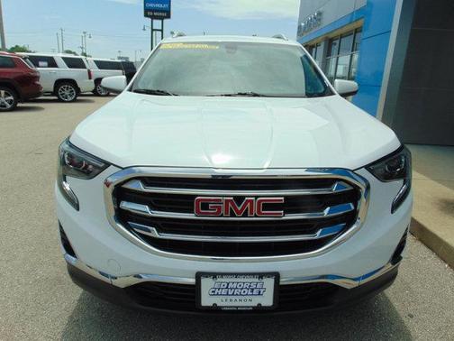 Photo 3 of 26 of 2019 GMC Terrain SLT