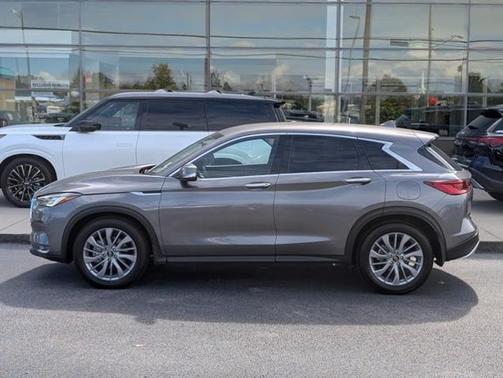 2025 INFINITI QX50 PURE
