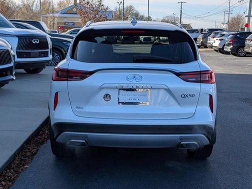 2025 INFINITI QX50 LUXE