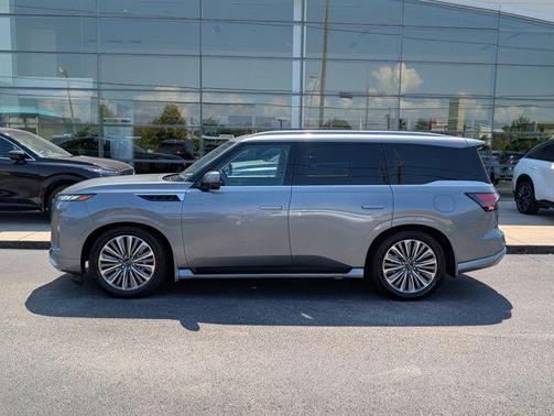 Dynamic Metal 2027 INFINITI QX80 Luxe