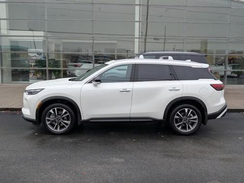 2025 INFINITI QX60 LUXE