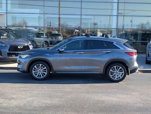 2025 INFINITI QX50 LUXE