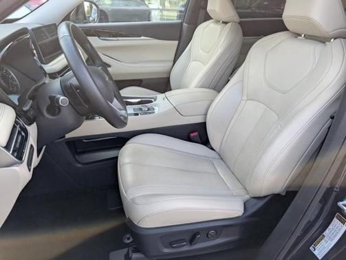 2025 INFINITI QX60 PURE