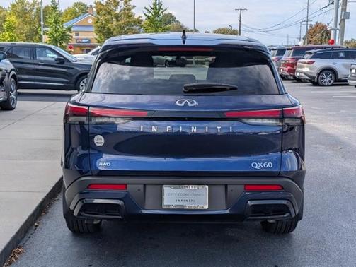 2025 INFINITI QX60 PURE