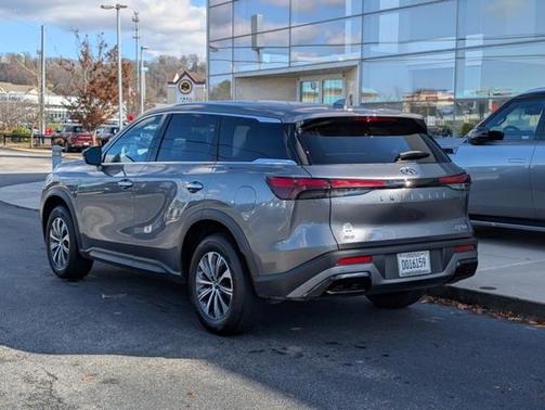 2023 INFINITI QX60 PURE