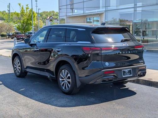 2024 INFINITI QX60 PURE