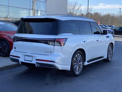 2025 INFINITI QX80 SENSORY