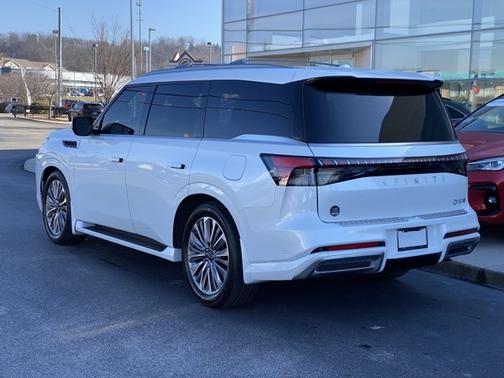 2025 INFINITI QX80 SENSORY