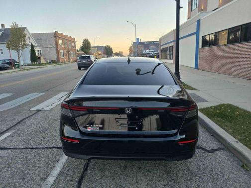 2025 Honda Accord Sport SE 1.5T