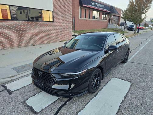 2025 Honda Accord Sport SE 1.5T