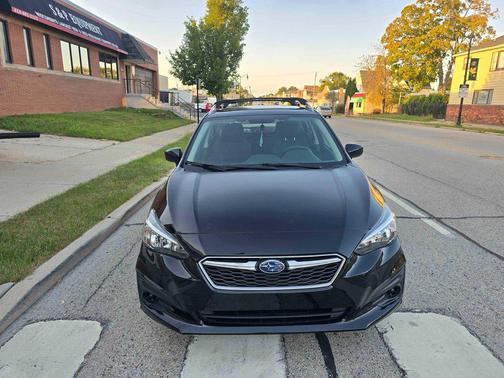 2019 Subaru Impreza 2.0i Premium
