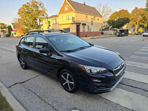 2019 Subaru Impreza 2.0i Premium